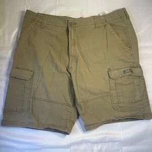Wrangler Men's Khaki and Tan Shorts sz 40